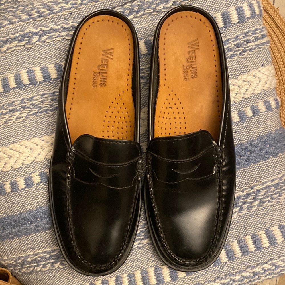 Bass Weejuns Slip on Loafers EUC